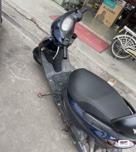 精品雅马哈巧格100，刚换两条新轮胎，离合...