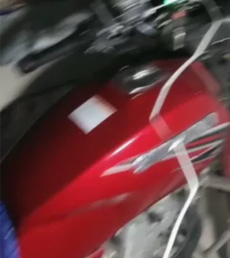 铃木钻豹摩托车，原车2014年上牌，202...