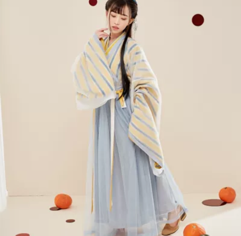 『出』小豆蔻小南瓜齐腰条纹百褶上衣+下裙 ...