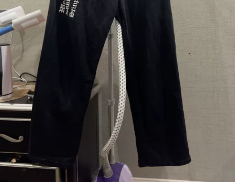 长款运动裤，阔腿裤，很出片，跳舞穿很好看的...