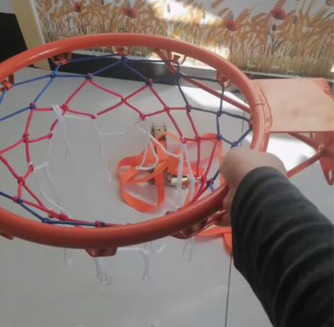 篮筐，可以绑树上让孩子玩的。九成新20 感...