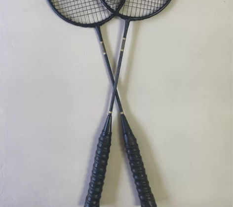 闲置特价出心爱的李宁同款碳素超轻耐打羽毛球...