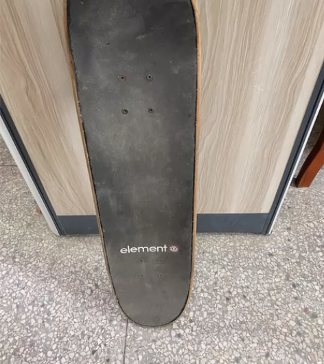 原图。element滑板 年纪大了 滑不动...