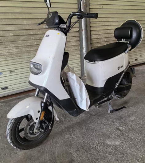 带小蓝牌新国标电动自行车 锂电瓶续航40-...