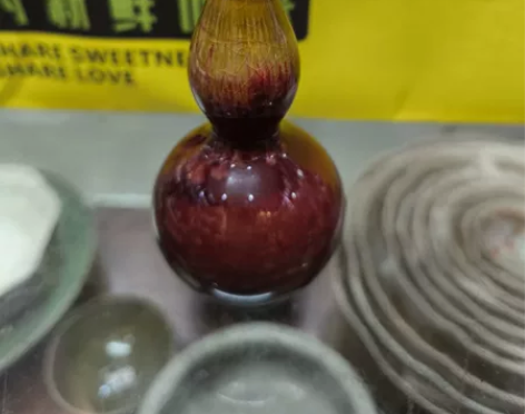 去景德镇玩的时候花90元买的陶瓷葫芦瓶 现...