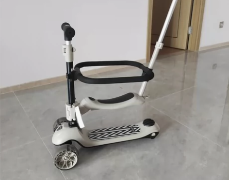 贝易至尊四合一滑板车音乐发光全新 ，宝宝滑...