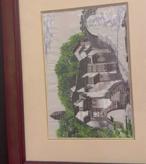 刺绣画，去苏州旅游，在一个巷子里的苏州老艺...