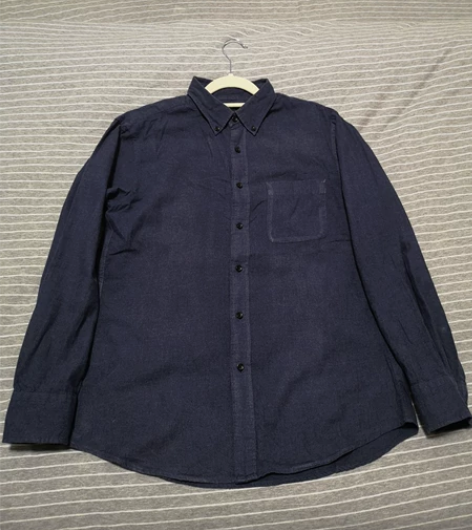 优衣库法兰绒衬衣 藏蓝色 浅灰色 均为M号...