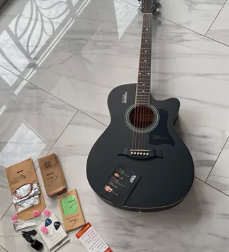 100出 不议价，邮费大约要个2-30 需...