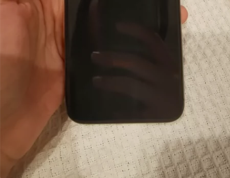 自用苹果X，黑色，国行64G，拍照好看。更...