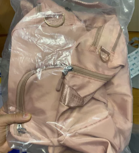 全新瑜伽包 健身包 粉色 年卡赠送的 感兴...