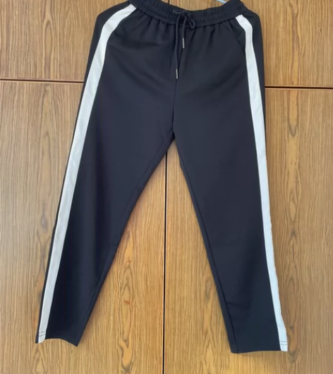 运动裤女s码9分裤 感兴趣的话点“我想要”...