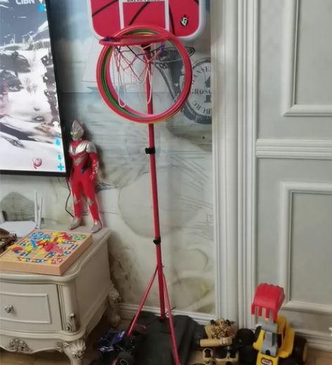 儿童篮球框 感兴趣的话点“我想要”和我私聊...