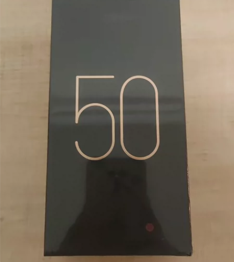 原价6300中兴手机axon   50  ...