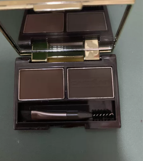 卡姿兰双色眉粉，几乎全新，仅用过一次，防水...