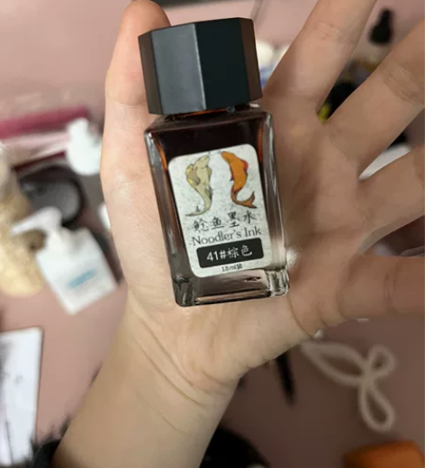 鲶鱼墨水棕色 感兴趣的话点“我想要”和我私...