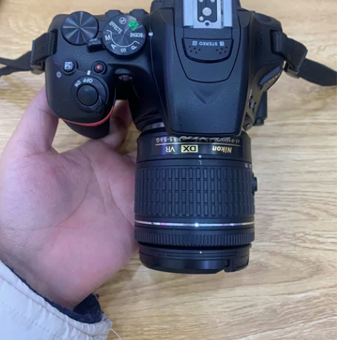 尼康D5600 18-55VR 成色还可以...