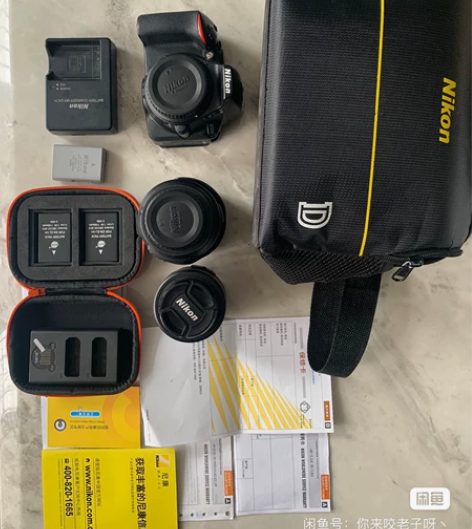 出售尼康D5600单反相机，带两个镜头，三...