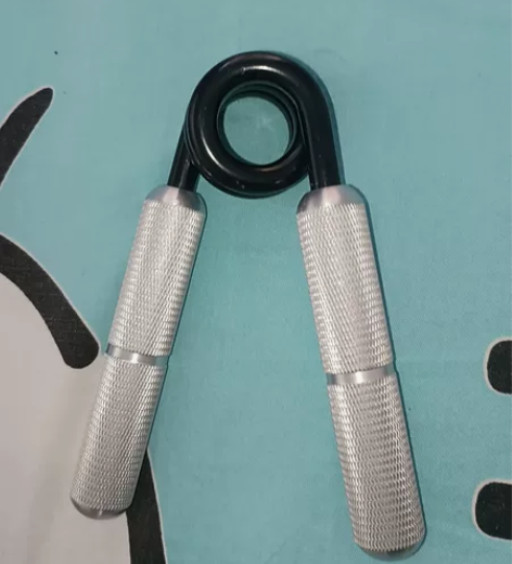 跨境350磅握力器，难度极大，冰点价格转手...