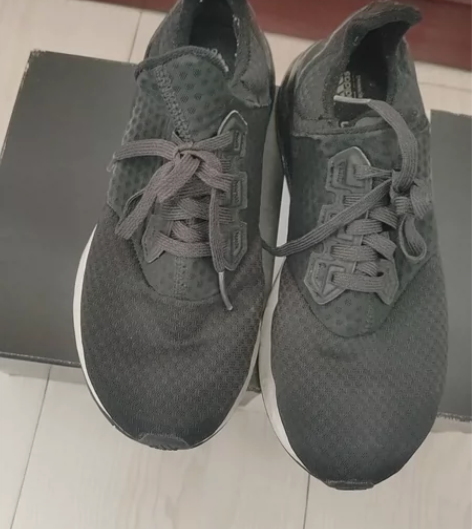 Adidas/阿迪达斯女子跑步鞋运动鞋减震...