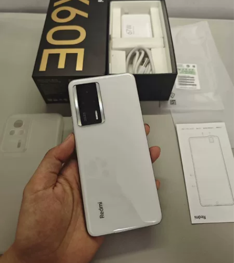 95新左右红米K60E   12+256G...