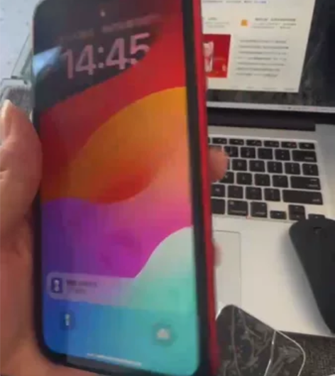 iPhoneXR 国行，内存128G 红色...