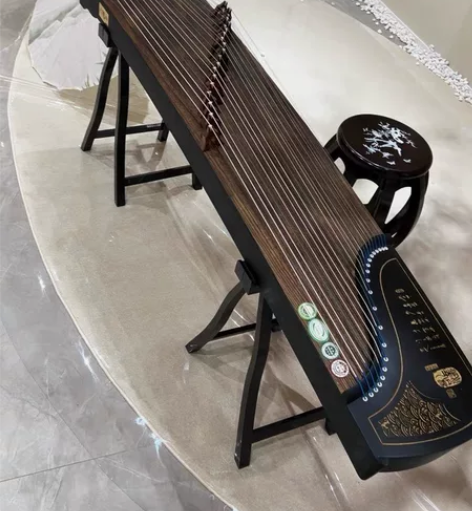 音乐老师闲置出敦煌定制古筝精品古筝，原价6...