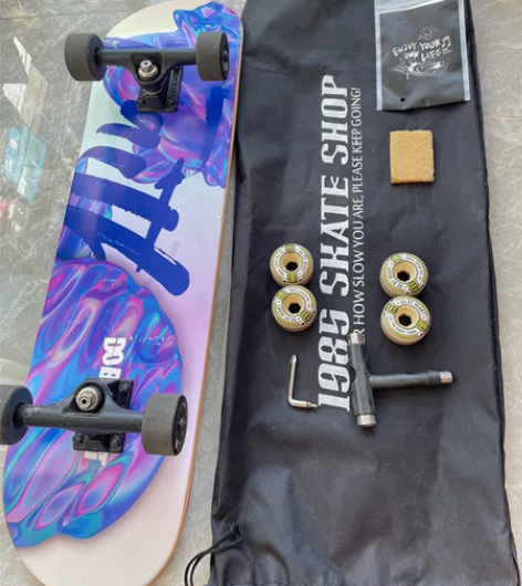 ?1985滑板DBH青少年初学者双翘板动作...