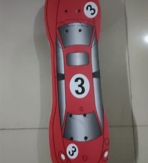 几乎全新滑板，刚撕了塑料保护套，10元处理...