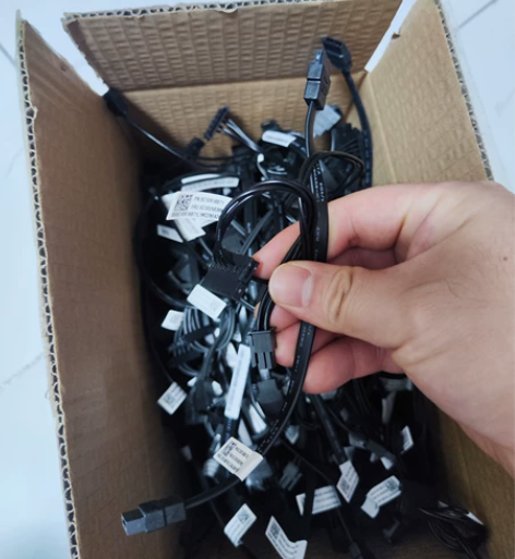 联想小机箱小4pin供电线，硬盘供电线，短...