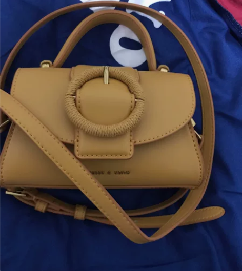 CHARLES＆KEITH复古风CK2-5...