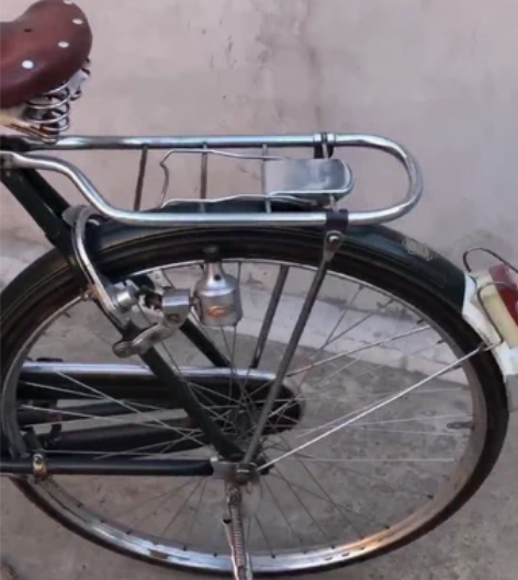 处理 七十年代 墨绿色 永久13型自行车！...