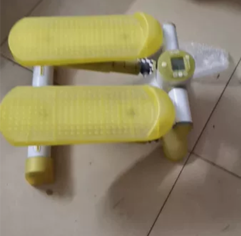 SNG品牌踏步机，有计步器、卡路里消耗、时...