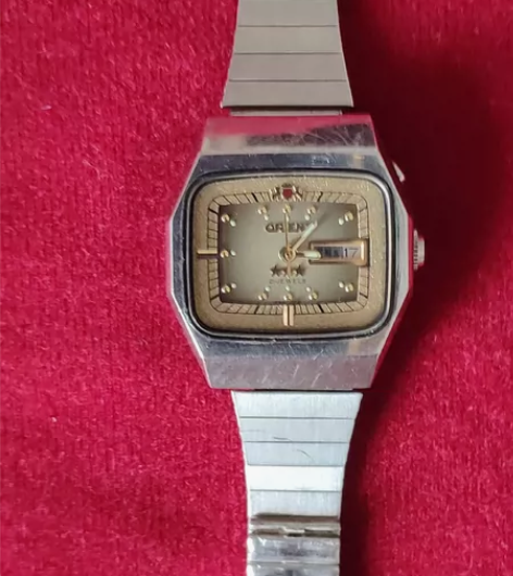 之前带过的手表，闲置可惜，100起。有需要...