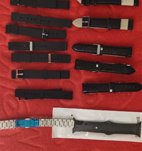 全新表带20mm，pu皮表带和硅胶表带3元...