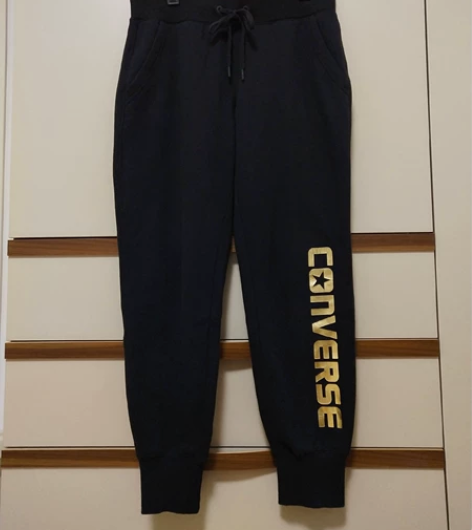 Converse/匡威运动裤商场实体店入，...