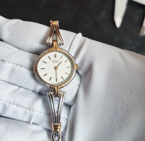 日本精工手链款女表,手表非常漂亮,做工精细...