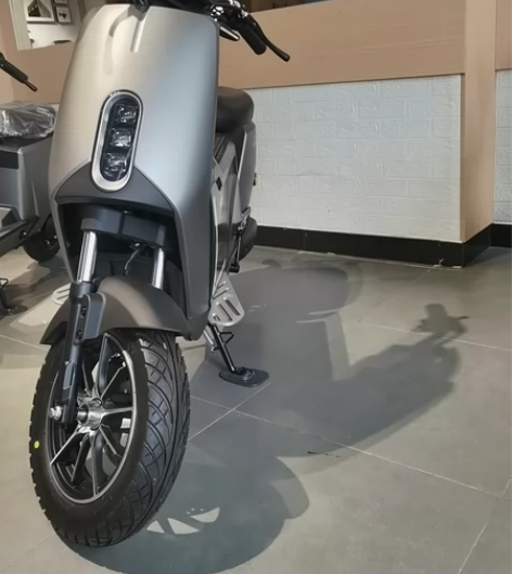 新大洲本田S07锂电动车，颜色其全，数量不...