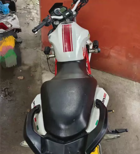 14黄龙300,手续齐全,物流停运了,只卖...