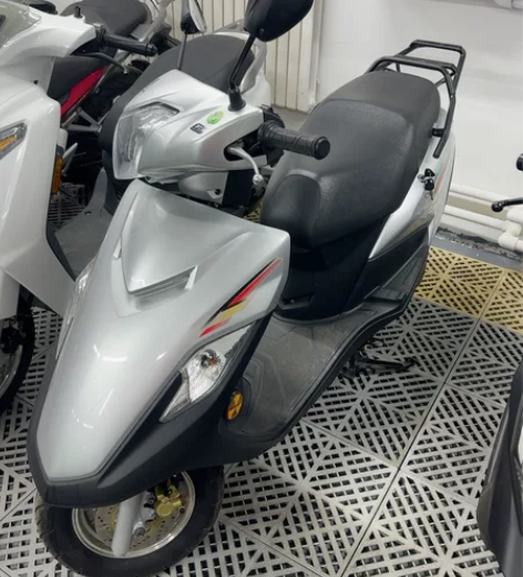 豪爵vf125实表2500公里 准新车一台...