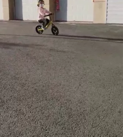 儿童滑步车，学步车，永久品牌，无任何破损，...