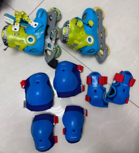 迪卡侬 OXELO儿童休闲运动可调节单排旱...