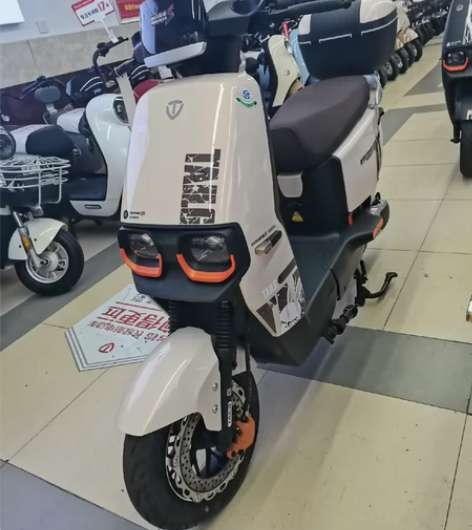 店面转让，全新台铃赤兔超能S旗舰系列，带鸿...