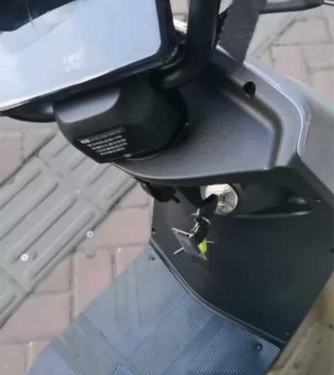 电动车1800出 感兴趣的话点“我想要”和...