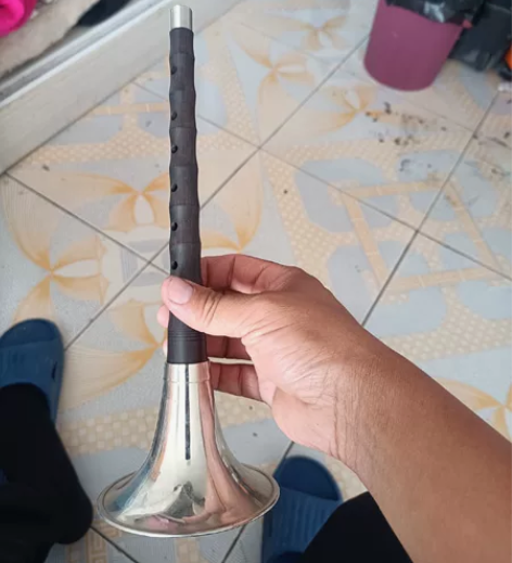 低价出售高级唢呐，E调85，降E调70，D...