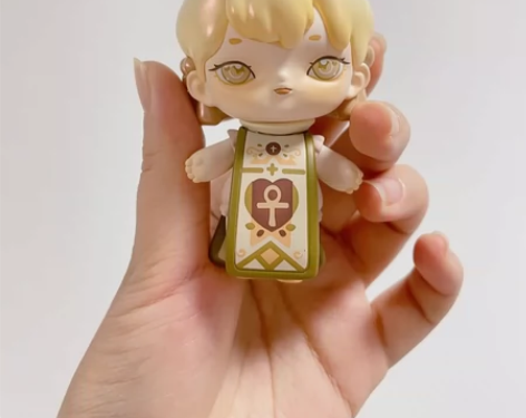 zuru塔罗牌系列女皇，头发细闪，全新正版...