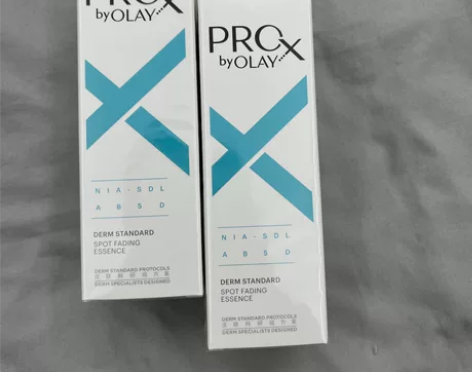 闲置转让第二代玉兰油淡斑小白瓶60ml 全...