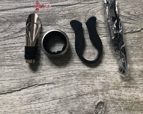 红酒开瓶器全新，一套 感兴趣的话点“我想要...