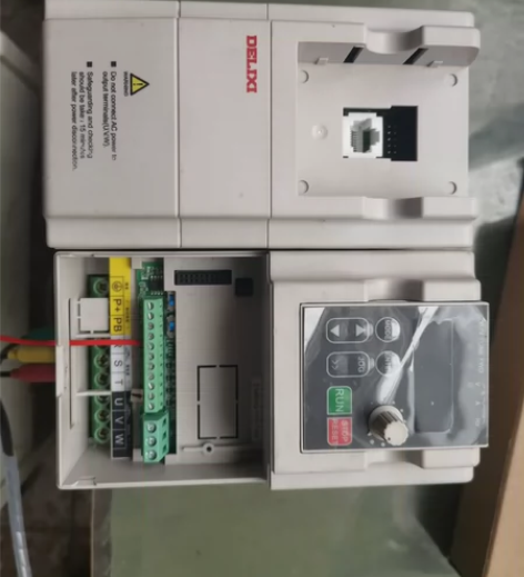 德力西变频器1.5KW，9.5成新拆机货，...