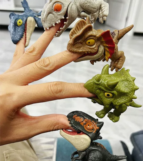 【店面到期】清一批儿童玩具咬手指恐龙9.9...